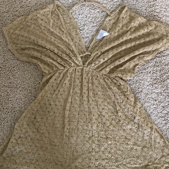 Swimsuit cover up - Picture 1 of 3